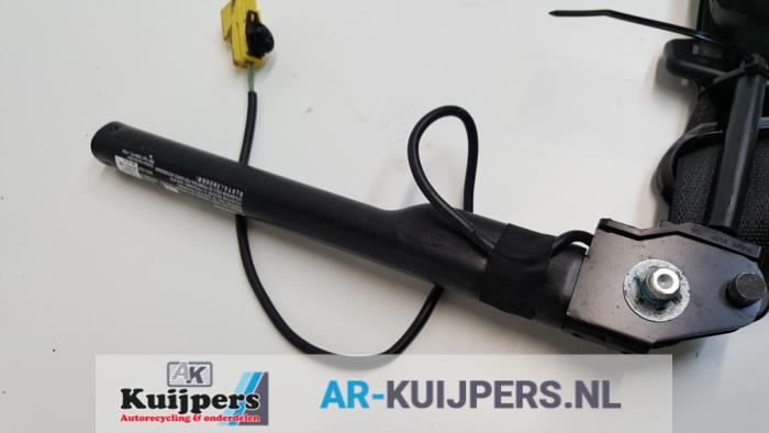 Veiligheidsgordel rechts-voor - Opel Astra