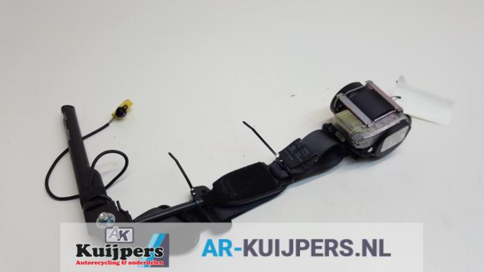 Veiligheidsgordel rechts-voor - Opel Astra