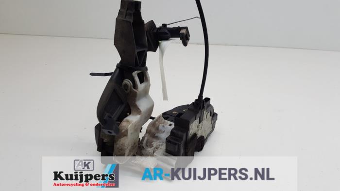 Deurslot Mechaniek 4Deurs links-voor - Kia Cee'D