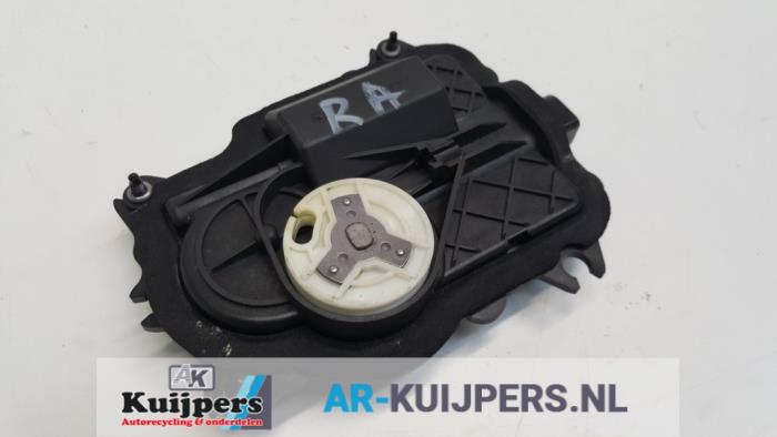 Deurslot Mechaniek 4Deurs links-voor - Bentley Continental Flying Spur