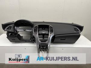 Gebruikte Dashboard Opel Astra J Sports Tourer (PD8/PE8/PF8) 1.7 CDTi 16V Prijs € 200,00 Margeregeling aangeboden door Autorecycling Kuijpers