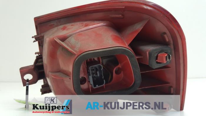 Achterlicht links - Volkswagen Passat