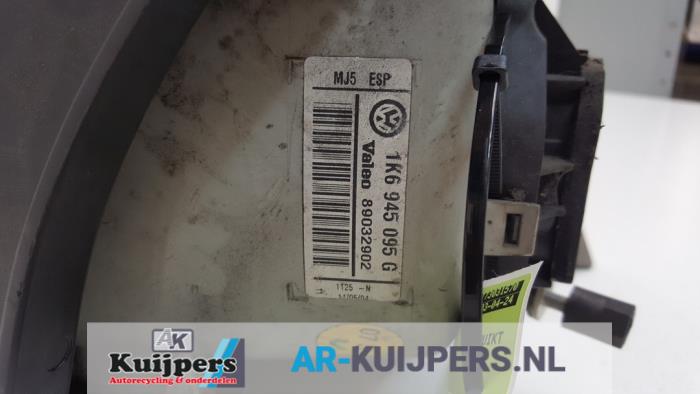 Achterlicht links - Volkswagen Golf