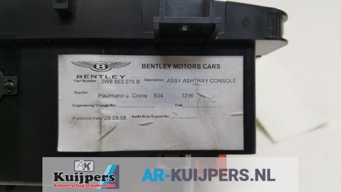 Asbak achter - Bentley Continental Flying Spur