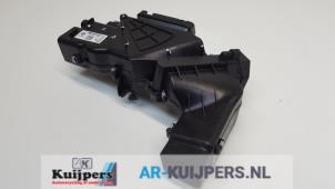 Gebruikte Kachelhuis Bentley Continental Flying Spur 6.0 Speed Prijs € 65,00 Margeregeling aangeboden door Autorecycling Kuijpers