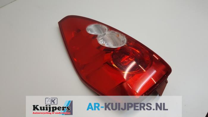 Achterlicht links - Mazda 5.