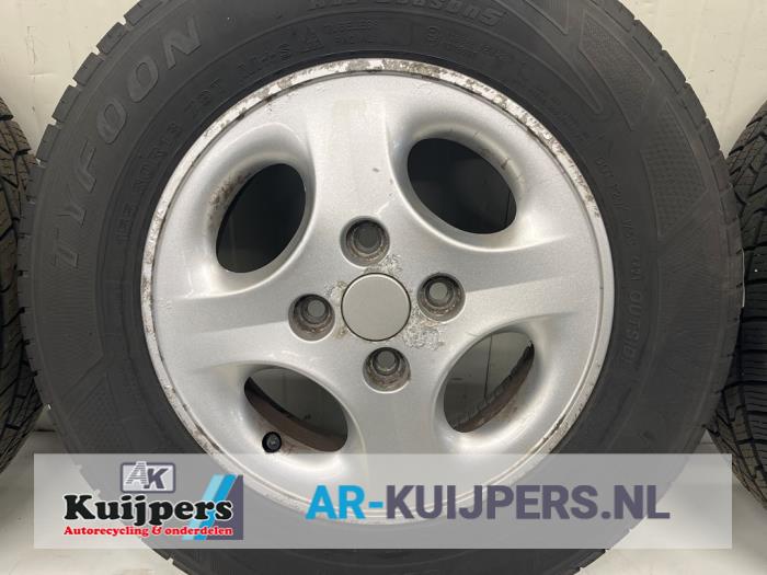 Velgen set + banden - Renault Twingo