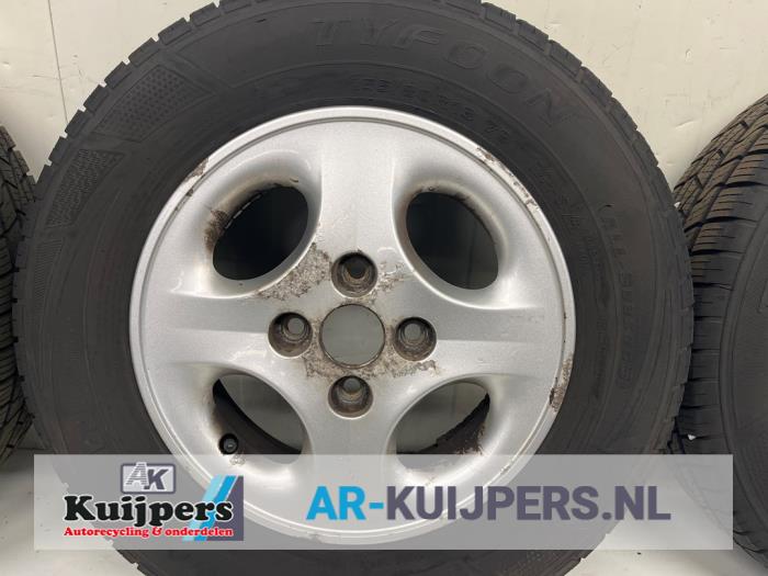 Velgen set + banden - Renault Twingo