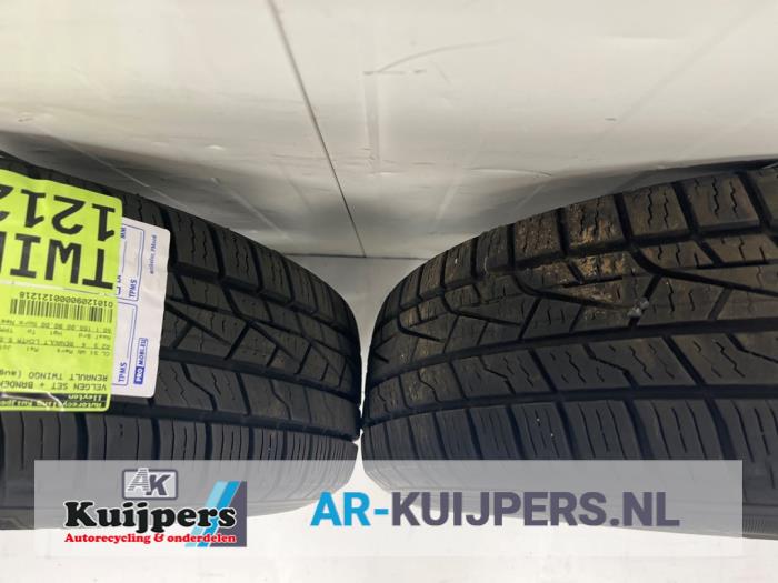 Velgen set + banden - Renault Twingo