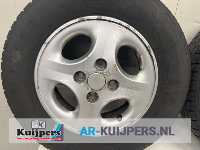 Velgen set + banden - Renault Twingo