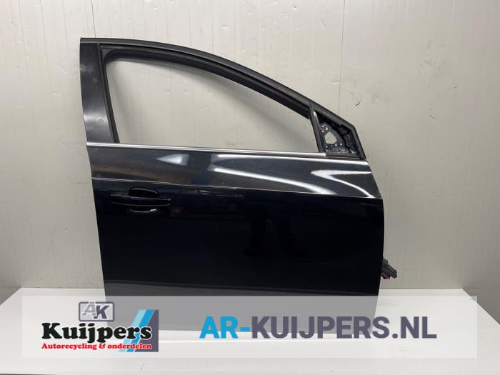 Deur 4Deurs rechts-voor van een Chevrolet Cruze (300) 1.8 16V VVT 2010