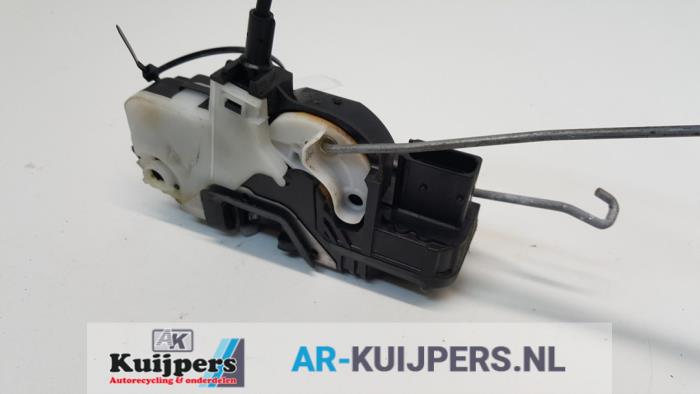 Deurslot Mechaniek 4Deurs rechts-voor - Chevrolet Cruze