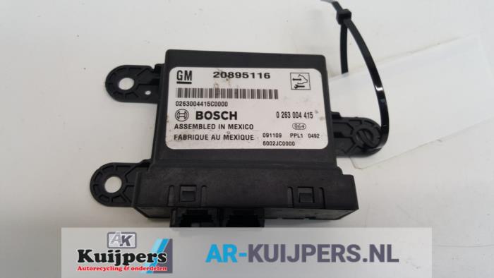 PDC Module van een Chevrolet Cruze (300) 1.8 16V VVT 2010