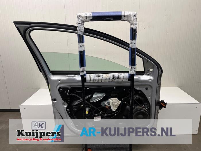 Portier 4Deurs links-voor - Volkswagen Passat