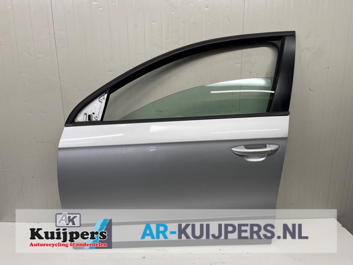 Portier 4Deurs links-voor - Volkswagen Passat
