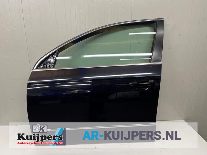 Portier 4Deurs links-voor - Volkswagen Passat