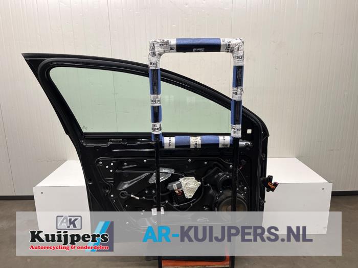 Portier 4Deurs links-voor - Volkswagen Passat