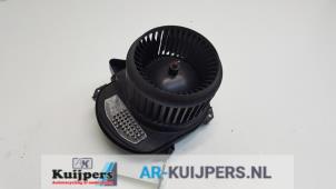 Gebruikte Chaufage Ventilatiemotor Mercedes CLA (117.3) 2.0 CLA-250 Turbo 16V 4-Matic Prijs € 20,00 Margeregeling aangeboden door Autorecycling Kuijpers