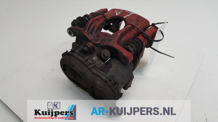 Remklauw (Tang) links-achter - Mercedes CLA