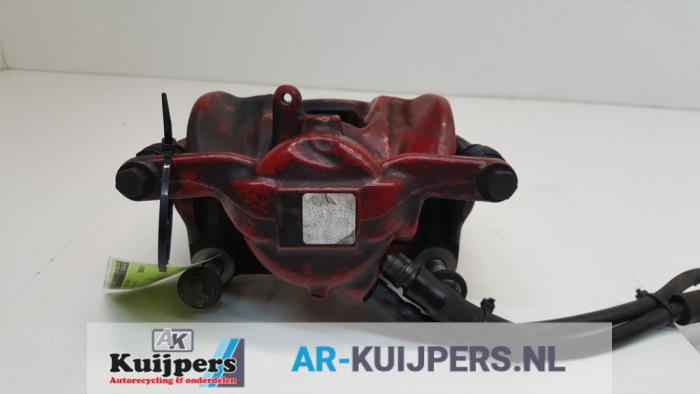 Remklauw (Tang) links-voor - Mercedes CLA