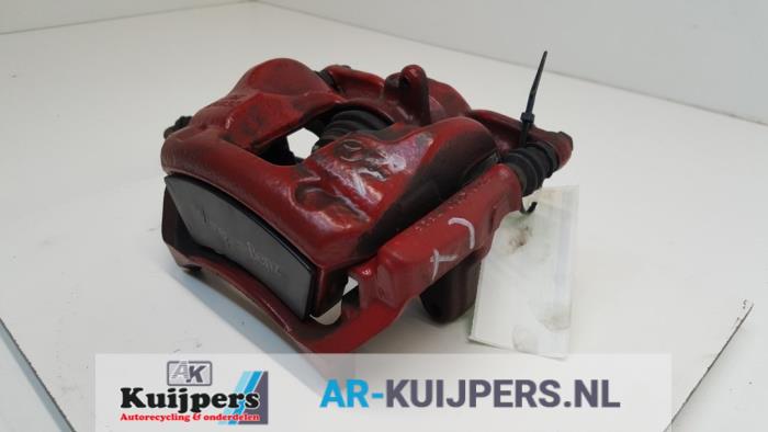 Remklauw (Tang) links-voor - Mercedes CLA