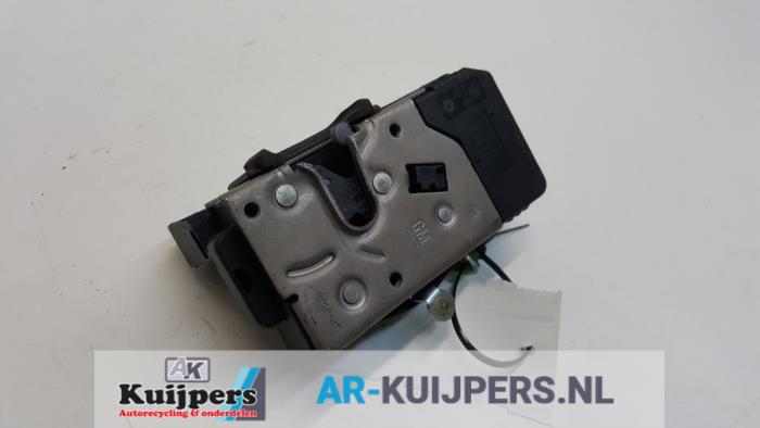 Deurslot Mechaniek 4Deurs rechts-voor - Opel Meriva