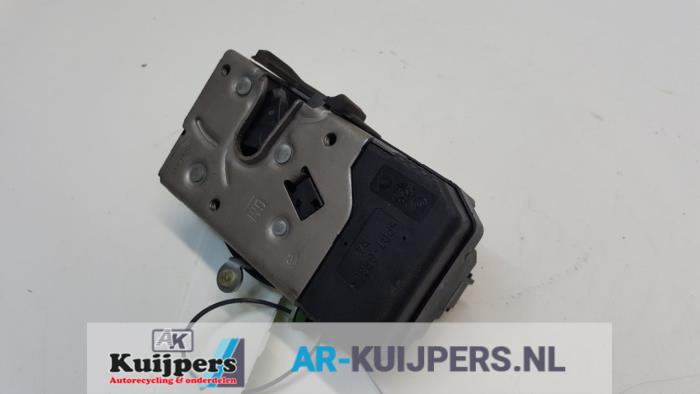Deurslot Mechaniek 4Deurs rechts-voor - Opel Meriva