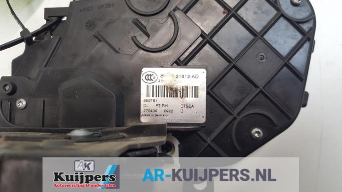 Deurslot Mechaniek 4Deurs rechts-voor - Landrover Range Rover Sport