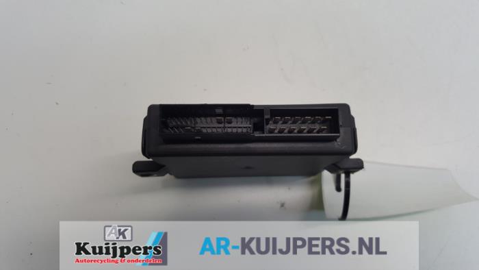 Centrale Deurvergrendelings Module - Opel Astra