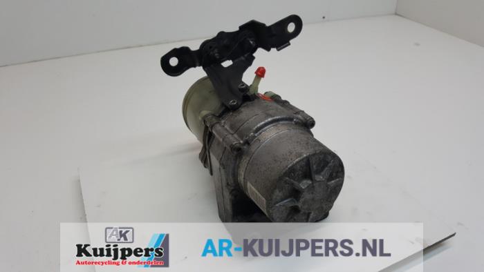 Stuurbekrachtiging Pomp - Volkswagen Fox