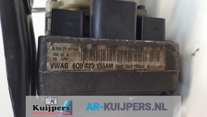 Stuurbekrachtiging Pomp - Volkswagen Fox