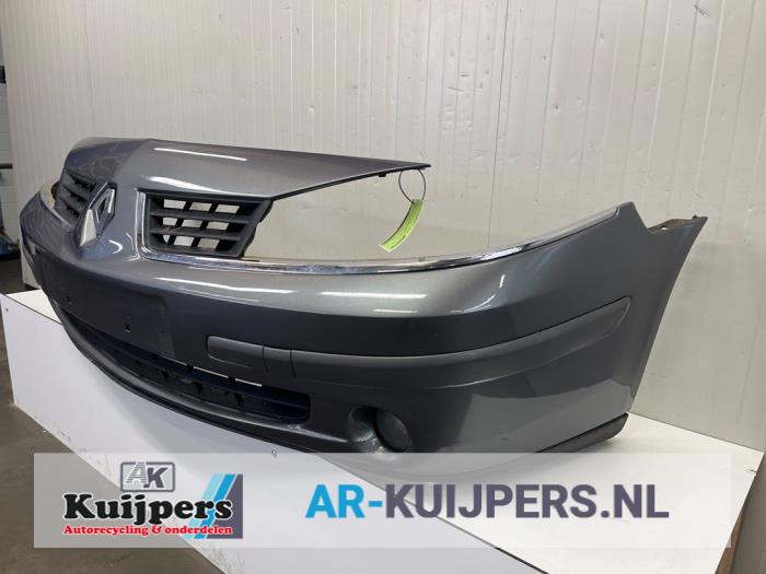 Voorbumper - Renault Laguna