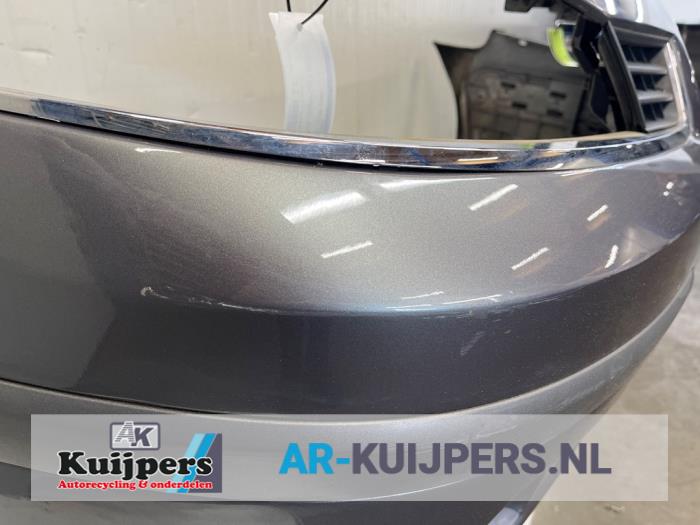 Voorbumper - Renault Laguna