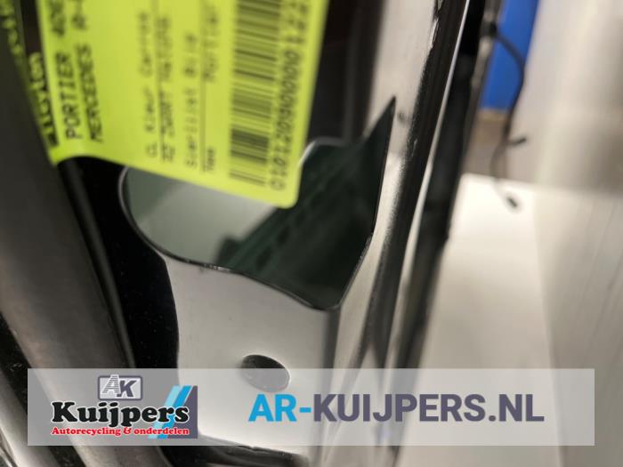 Portier 4Deurs links-voor - Mercedes A-Klasse