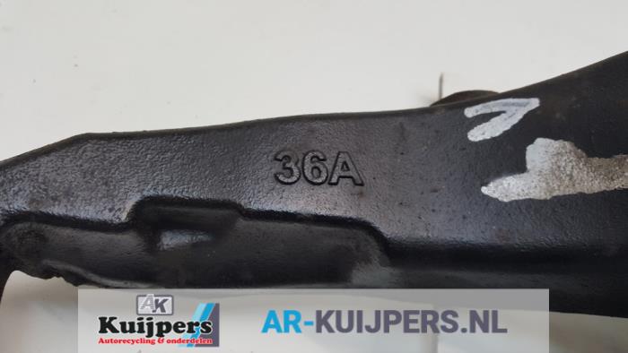 Fusee links-voor - Landrover Range Rover Sport