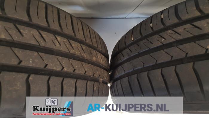Velgen set + banden - Volkswagen Golf