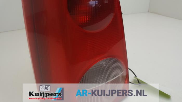 Achterlicht links - Opel Agila