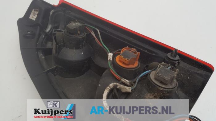 Achterlicht links - Opel Agila