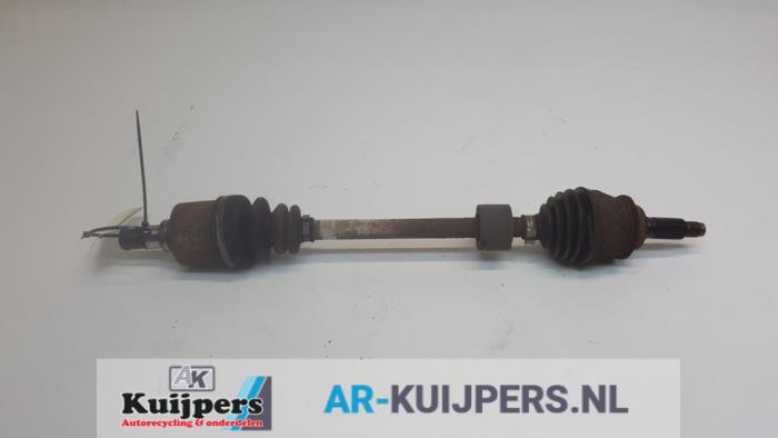 Aandrijfas links-voor - Opel Agila