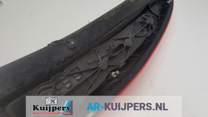 Achterlicht links - Mitsubishi Colt