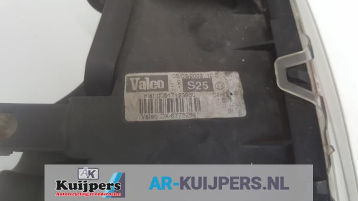 Koplamp rechts - Fiat Punto