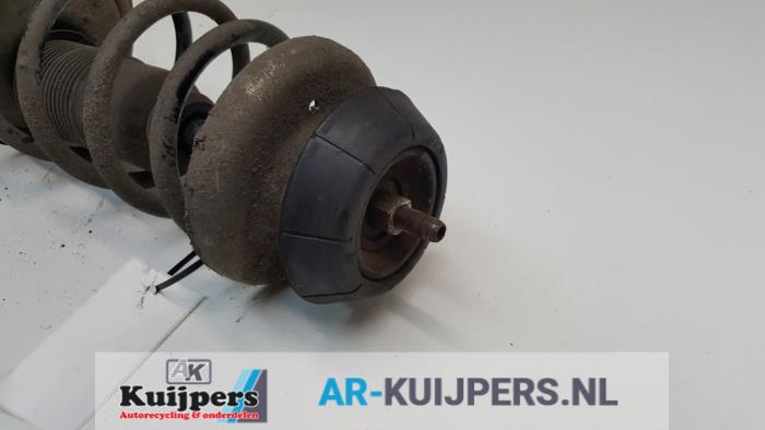 Schokdemperpoot rechts-voor - Opel Agila