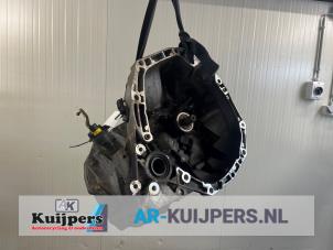 Gebruikte Versnellingsbak Renault Clio II (BB/CB) 1.5 dCi 68 Prijs € 249,00 Margeregeling aangeboden door Autorecycling Kuijpers