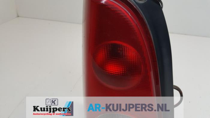 Achterlicht links - Opel Agila