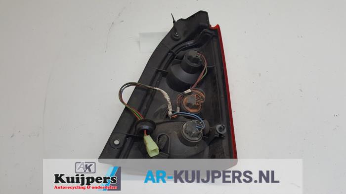 Achterlicht links - Opel Agila