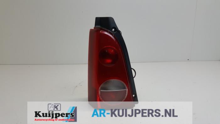 Achterlicht links - Opel Agila