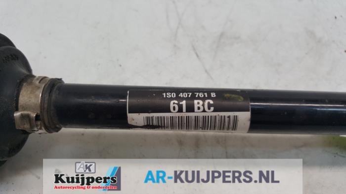 Aandrijfas links-voor - Volkswagen UP