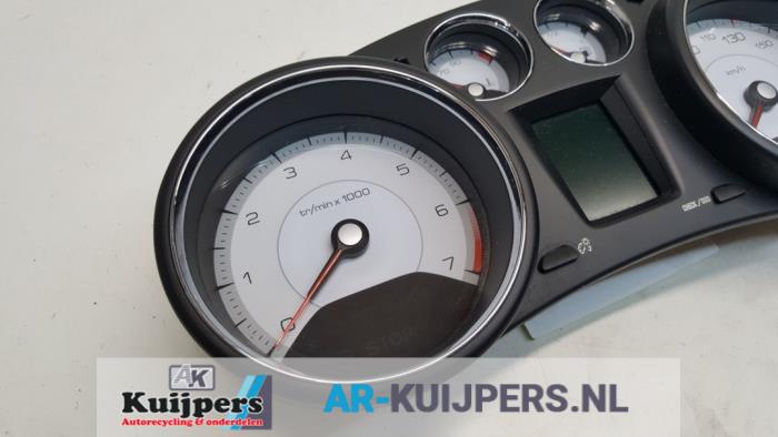 Kilometerteller KM - Peugeot 308