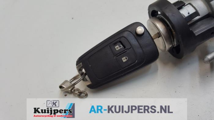Kontaktslot+Sleutel - Opel Mokka