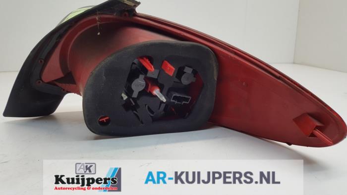 Achterlicht links - Peugeot 206 PLUS